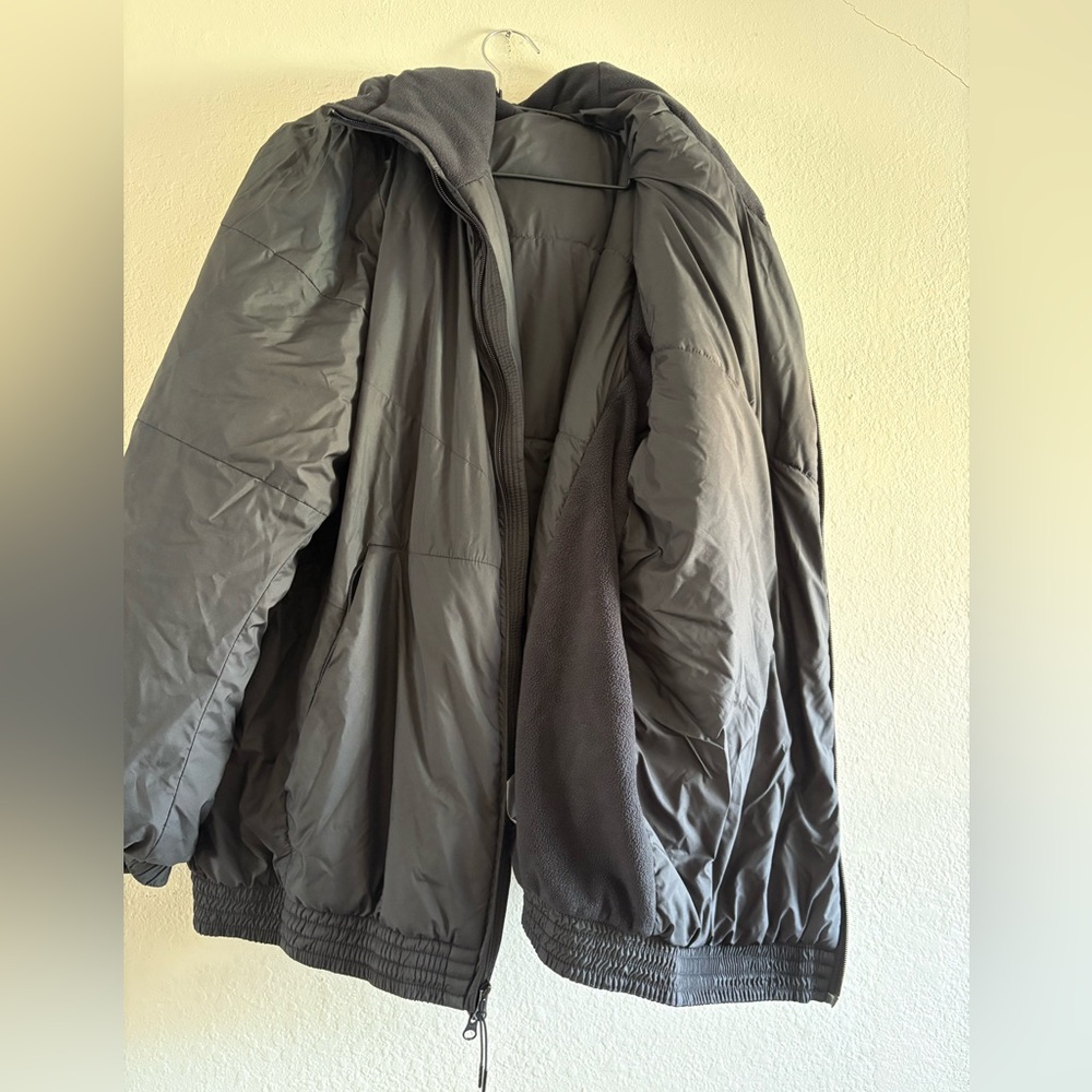 Nike puffer jacket - image 6